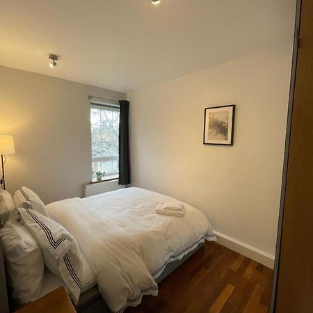 런던 Spacious Flat Opposite The Oval 아파트 외부 사진