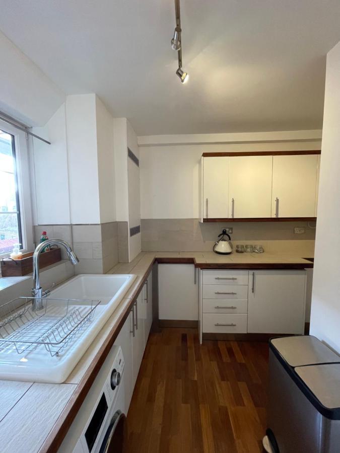 런던 Spacious Flat Opposite The Oval 아파트 외부 사진
